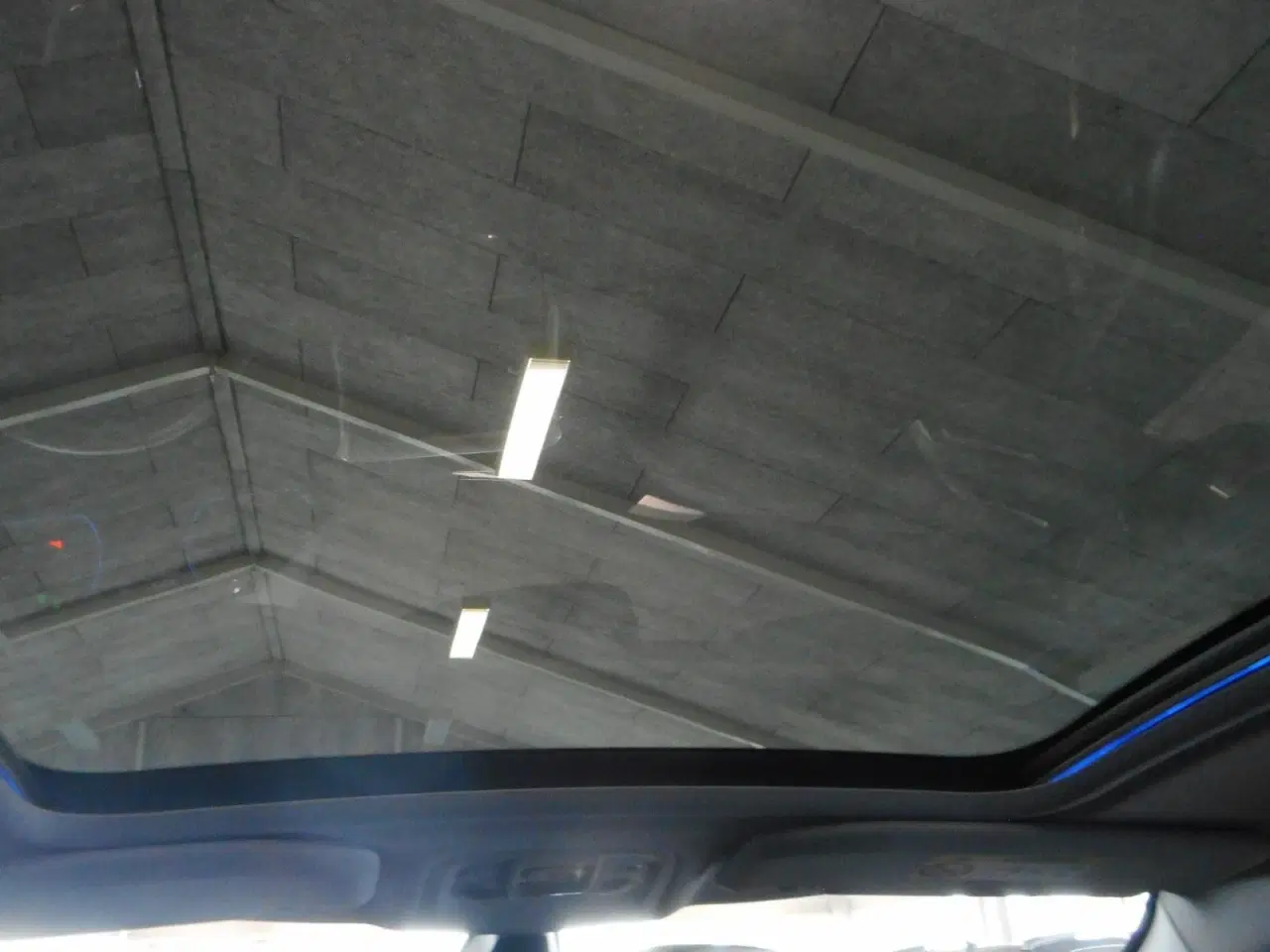 Billede 12 - Peugeot 2008 1,5 BlueHDi 100 Allure Sky