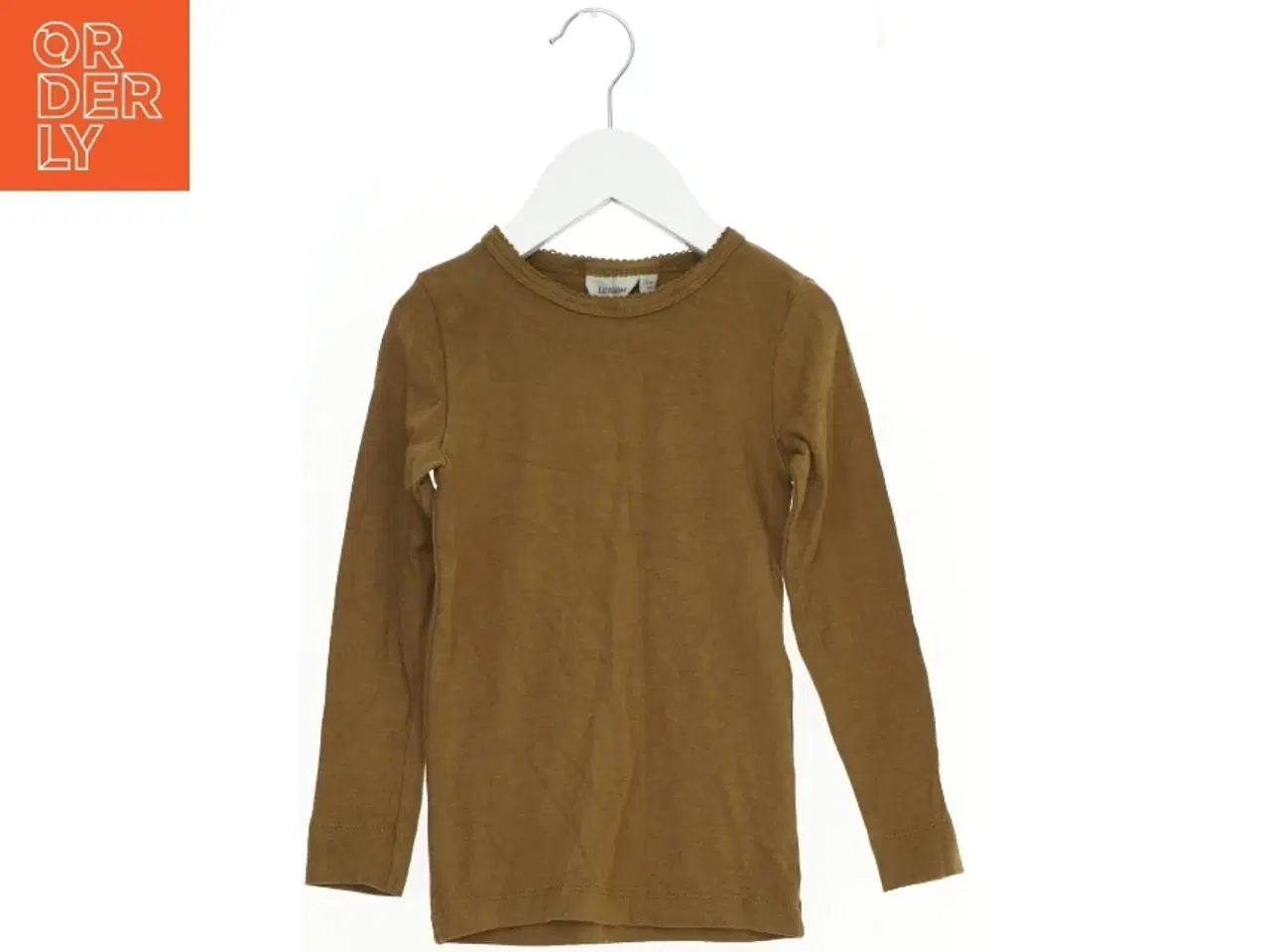 Billede 1 - Bluse fra Lil atelier (str. 104 cm)