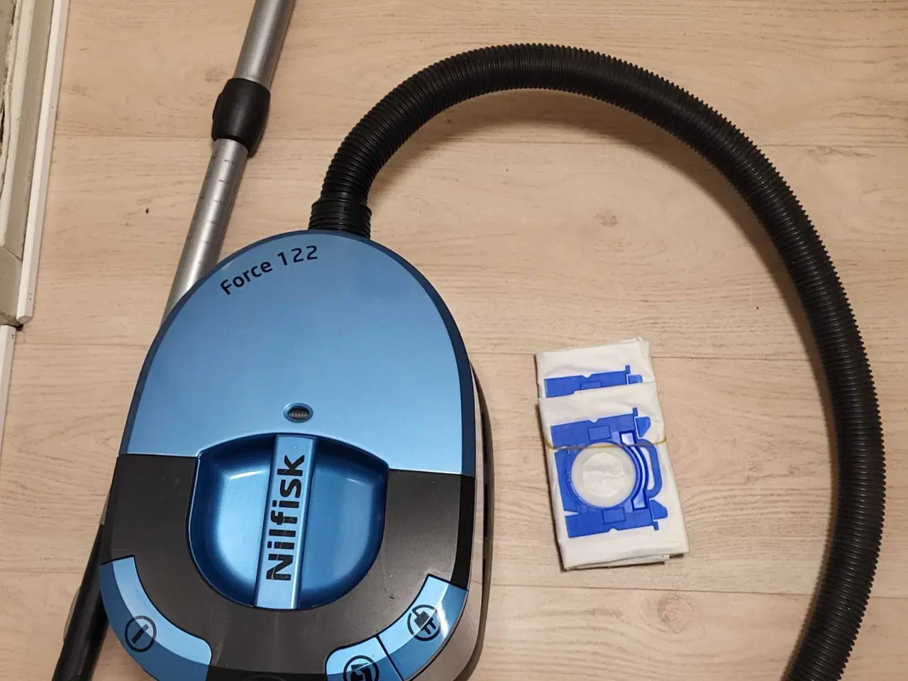 Billede 2 - Nilfisk Force 122