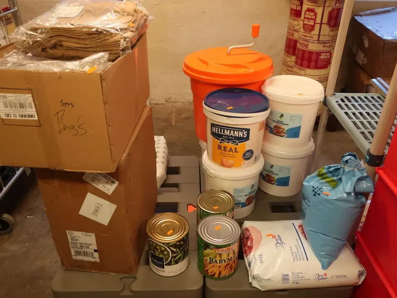 Billede 2 - Diverse madvarer samt poser til take-away