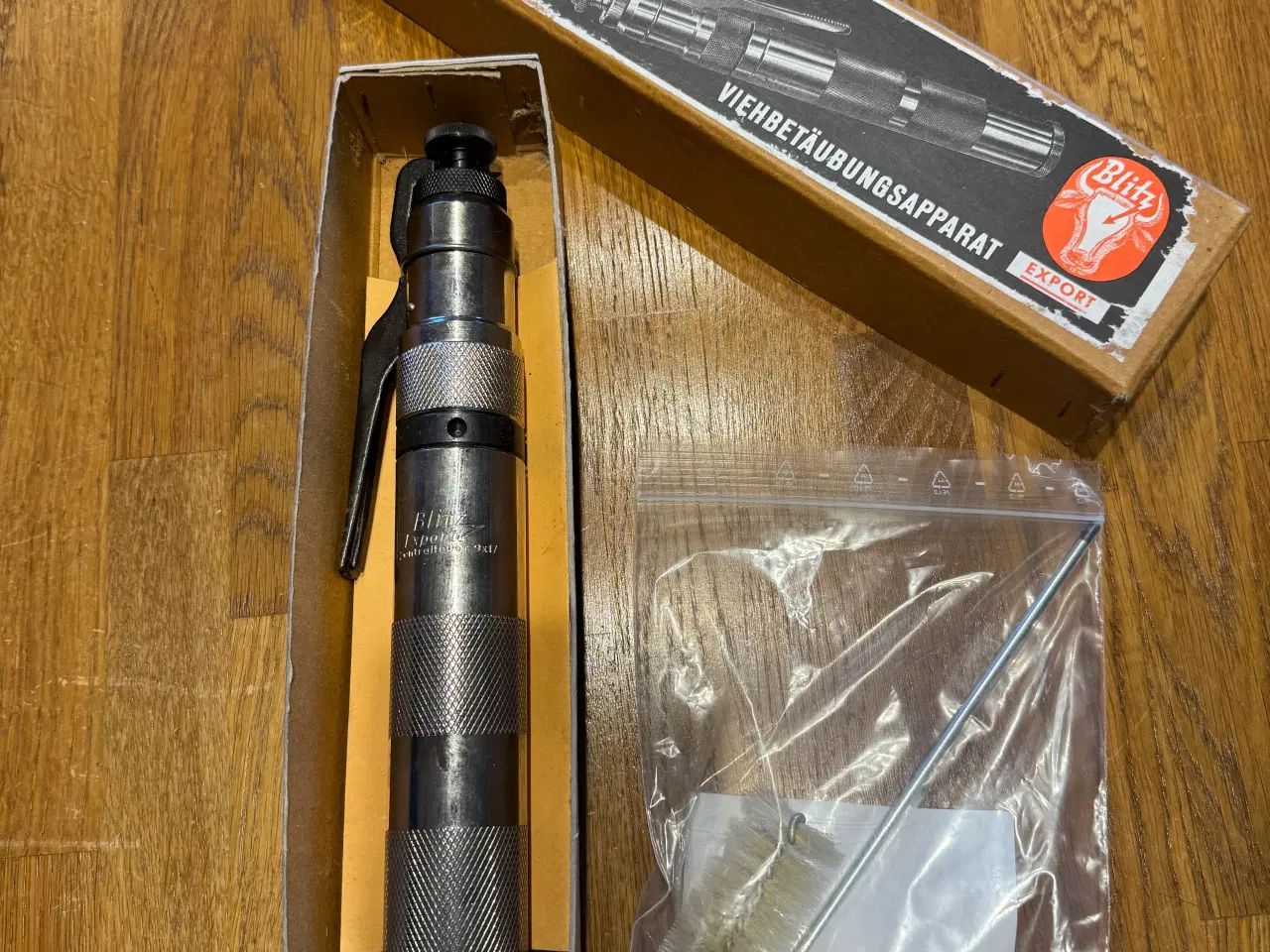 Billede 1 - Boltpistol til aflivning af dyr 