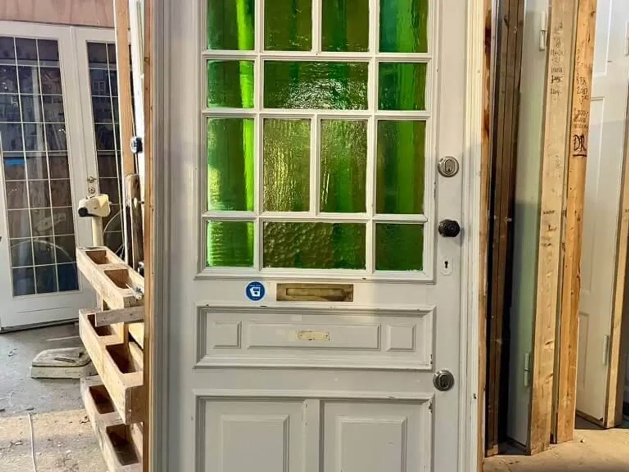 Billede 2 - Original, smuk opgangsdør m. glasparti