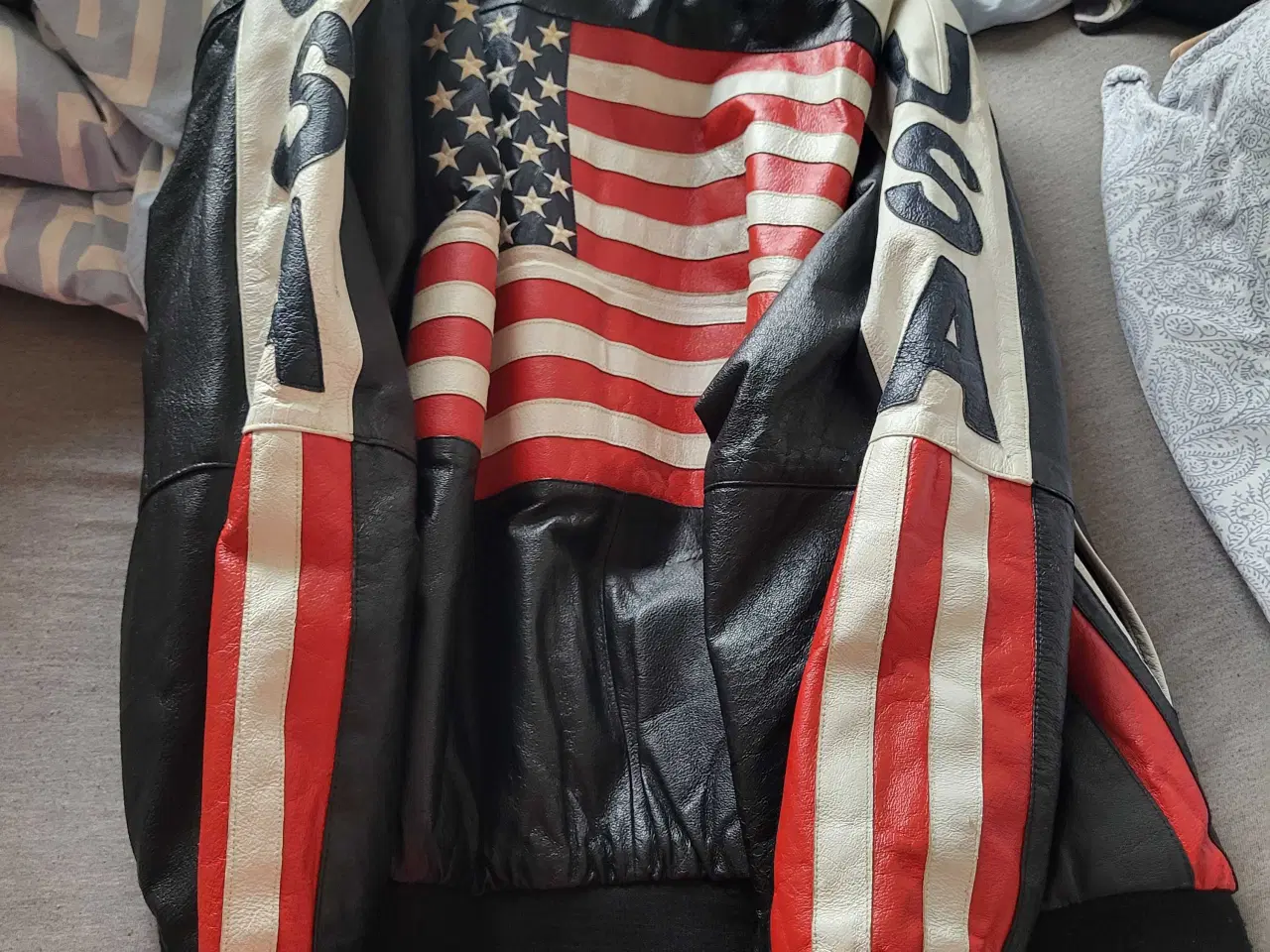 Billede 2 - Tung læder jakke