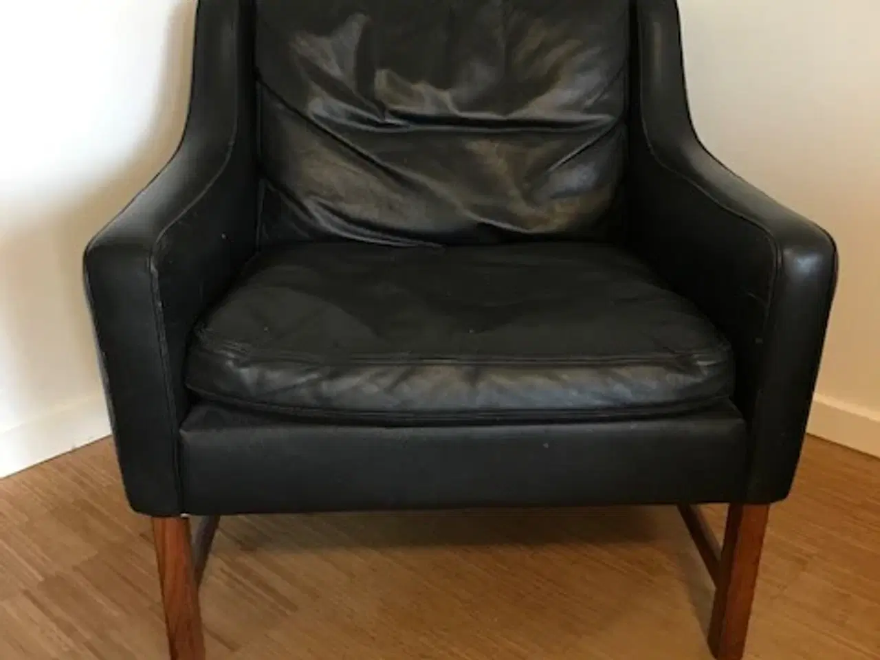 Billede 1 - Sofa + lænestol i sort læder 