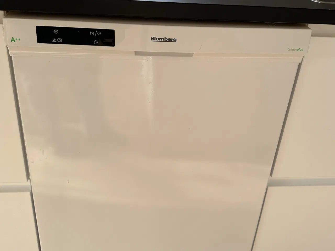 Billede 9 - Stort set komplet hvidt IKEA køkken sælges