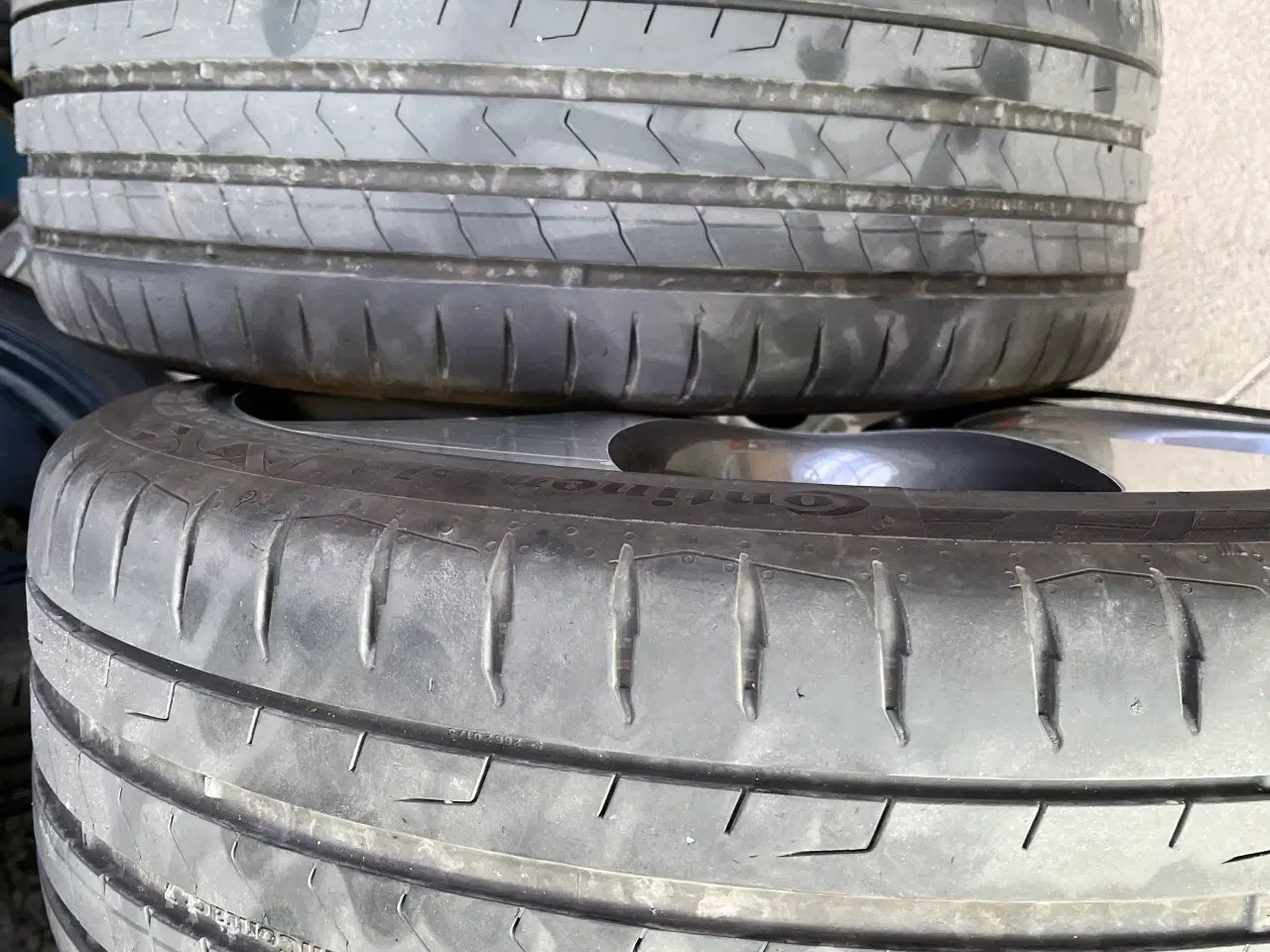 Billede 3 - Golf 5 gti fælge men Conti dæk. 