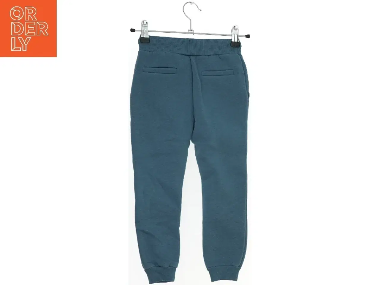 Billede 2 - Blå sweatpants med lommer fra Kids Up (str. 104)