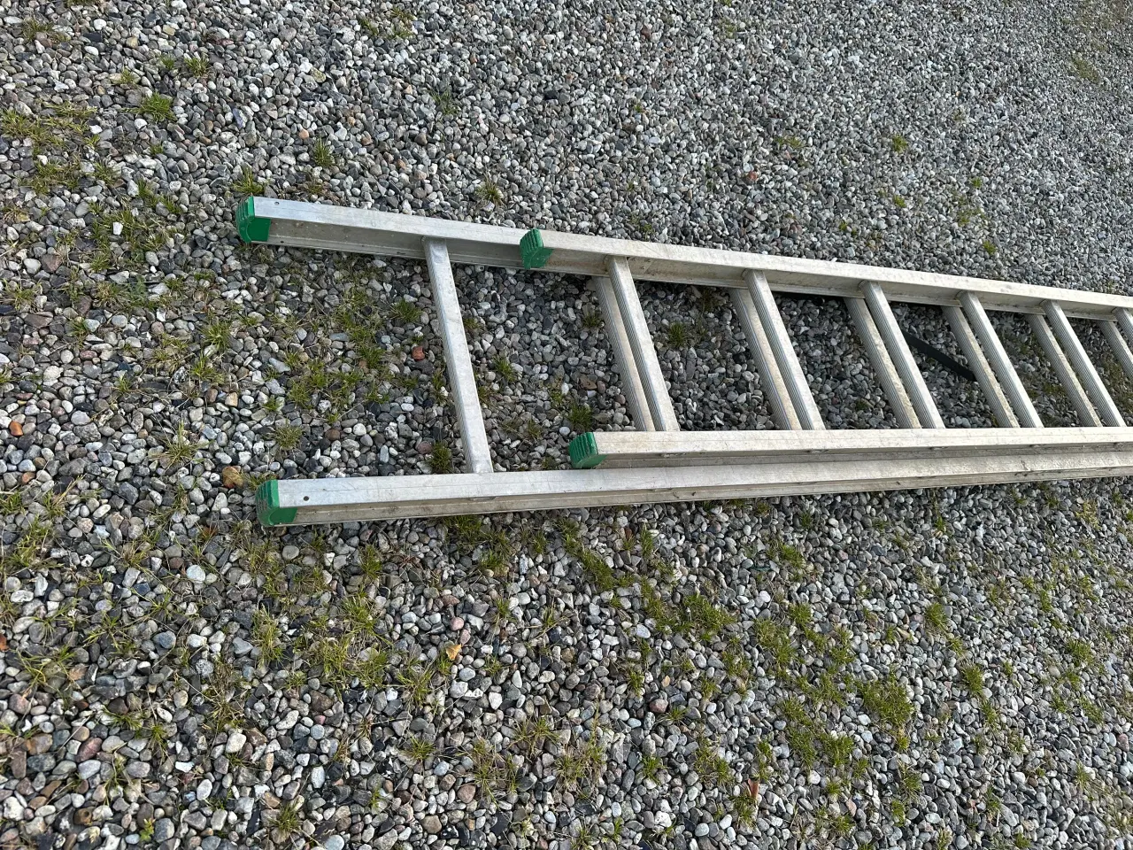 Billede 2 - UDLEJES - Stige 7,5 meter