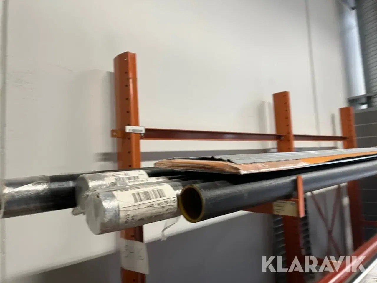 Billede 6 - Grenreol en række