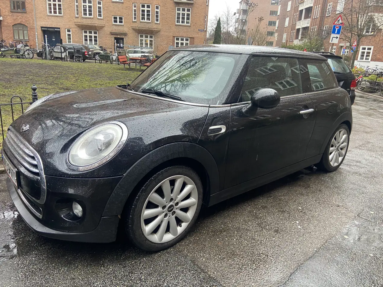 Billede 1 - Mini Cooper 1,5 D 3d årgang 2014 – automatgear – p