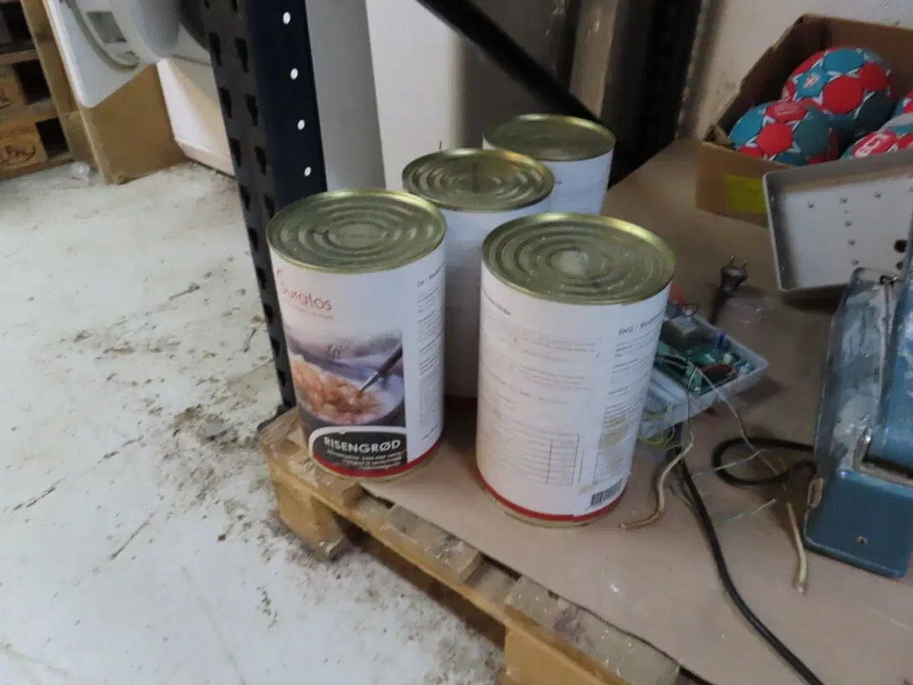 Billede 21 - Pallereol med indhold