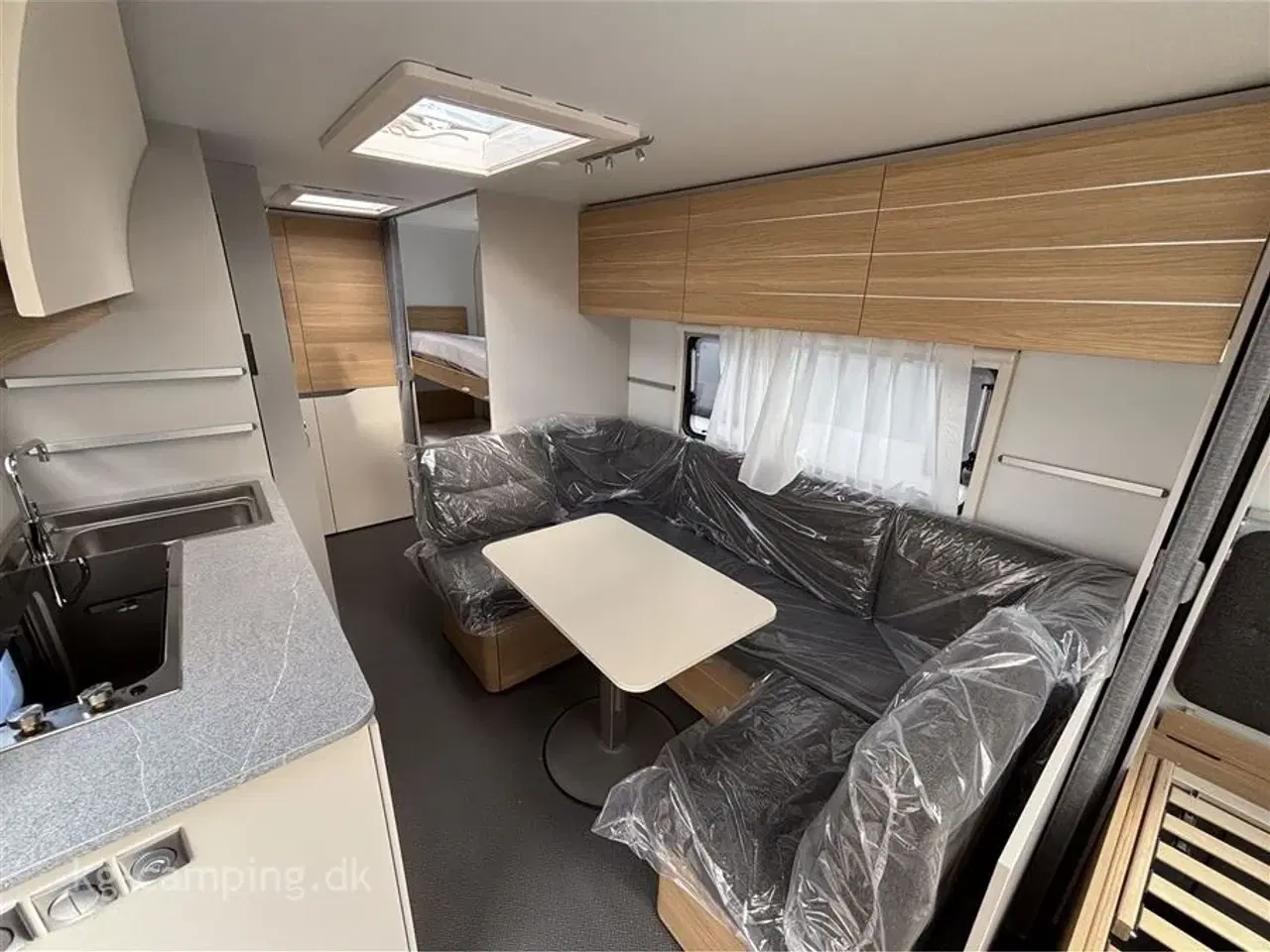 Billede 5 - 2025 - Adria Adora 573 PT   Populær 2- køjers vogn.