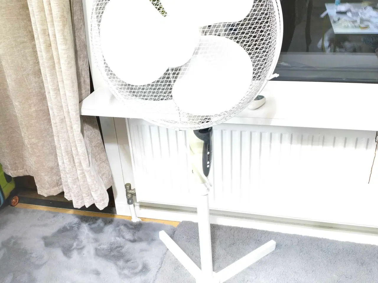 Billede 1 - Luft ventilator med  fjerbeting 