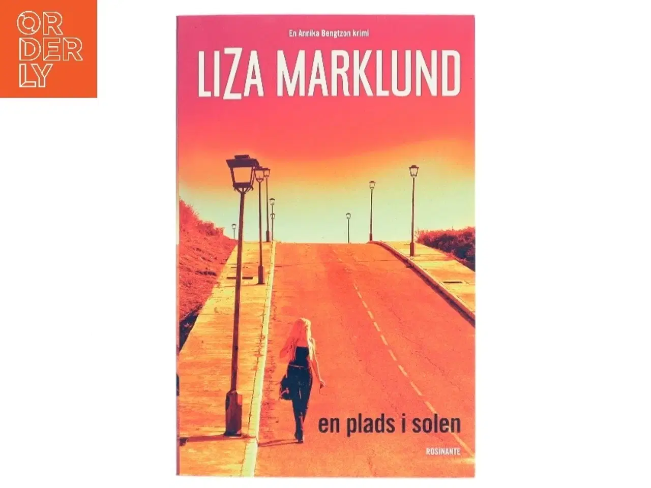 Billede 1 - En Plads I Solen af Liza Marklund (Bog)