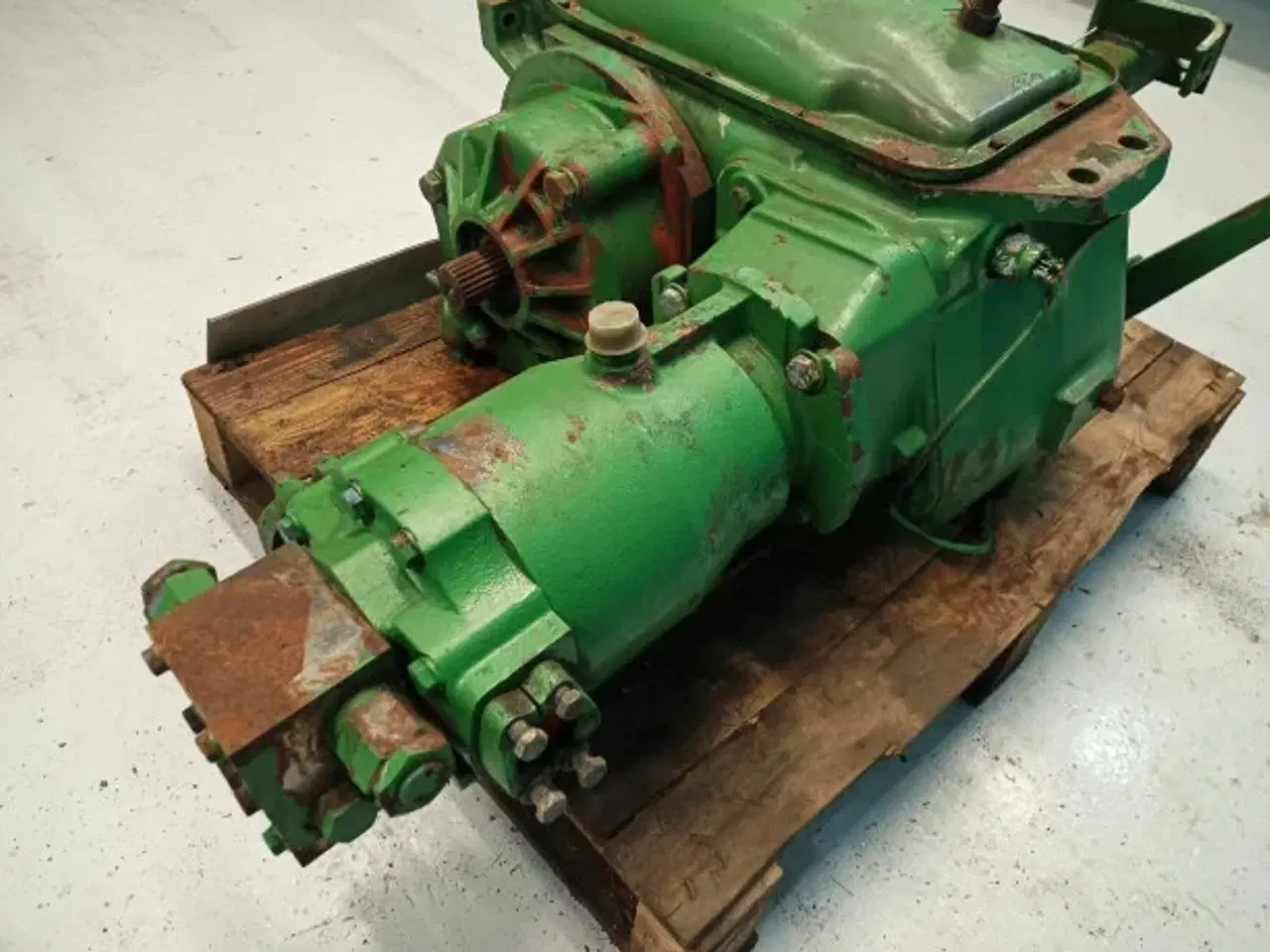 Billede 11 - John Deere 1075 Gearkasse