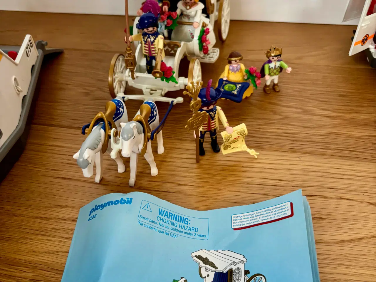 Billede 5 - 5 sæt bl. Ambulance, færge, legeplads