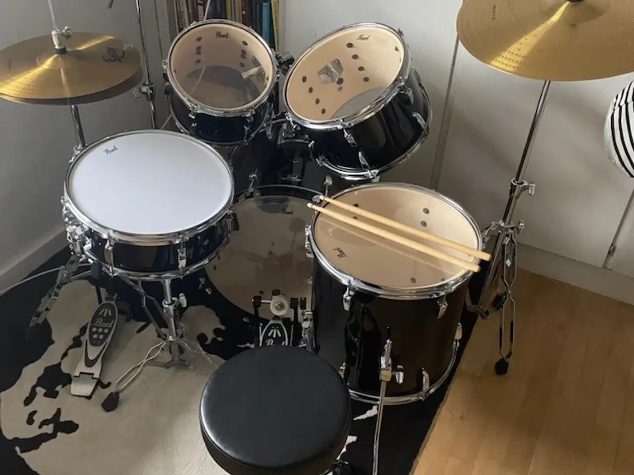 Billede 1 - Trommesæt - Pearl Roadshow 20" Plus Jet Black