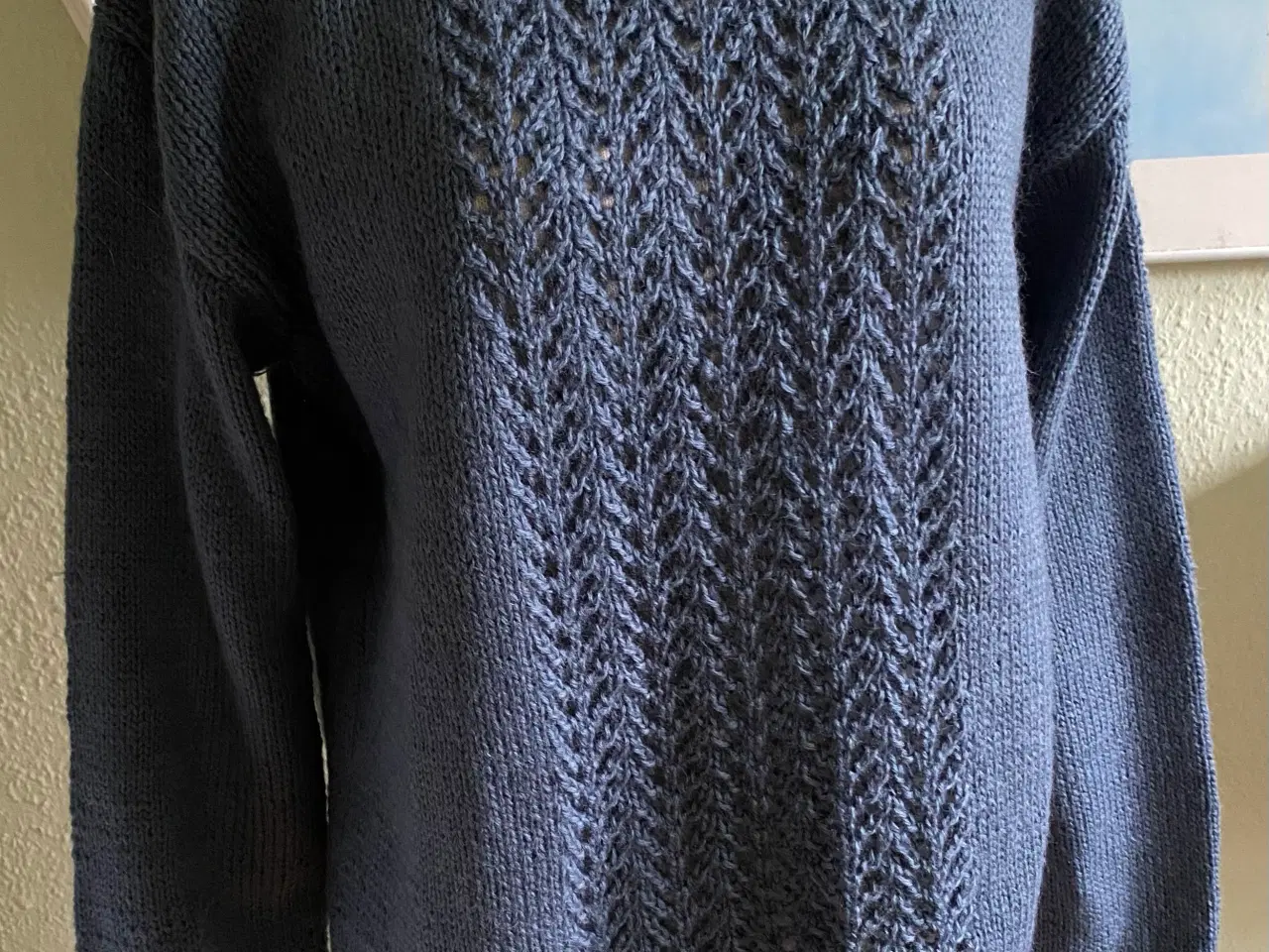Billede 1 - Håndstrikket uldtrøje
