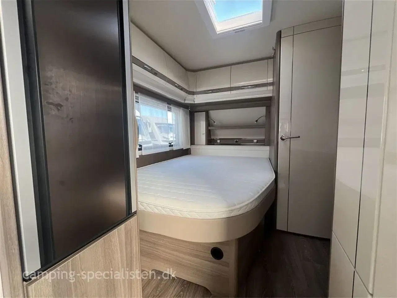 Billede 4 - 2022 - Fendt Tendenza 465 SFB   2022 Fendt Tendenza 465 SFB - Se den nu hos Camping-Specialisten.dk