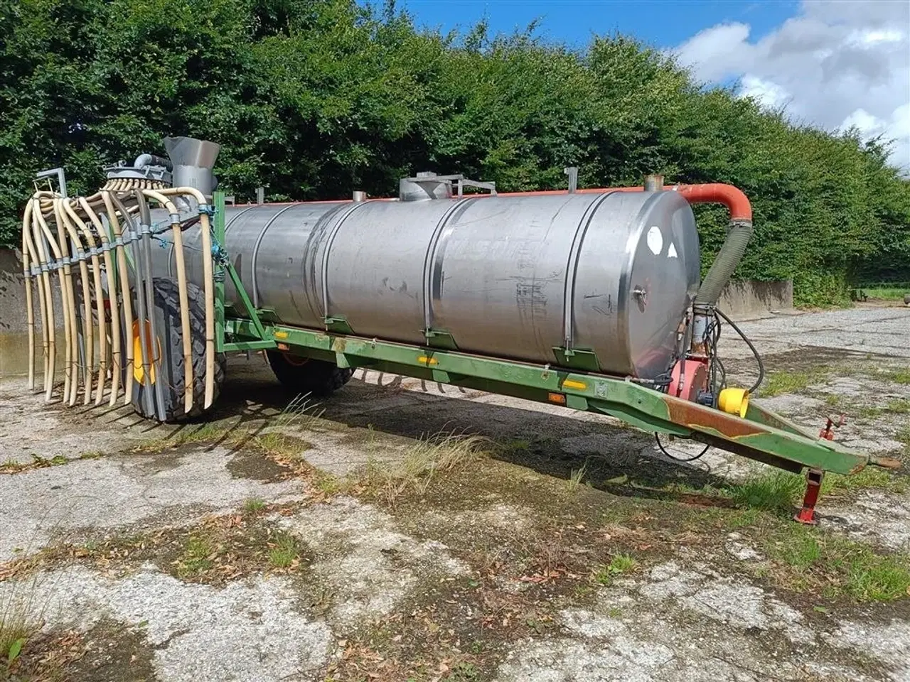 Billede 1 - - - - Gyllevogn rustfri tank 12 tons med 12 m bom