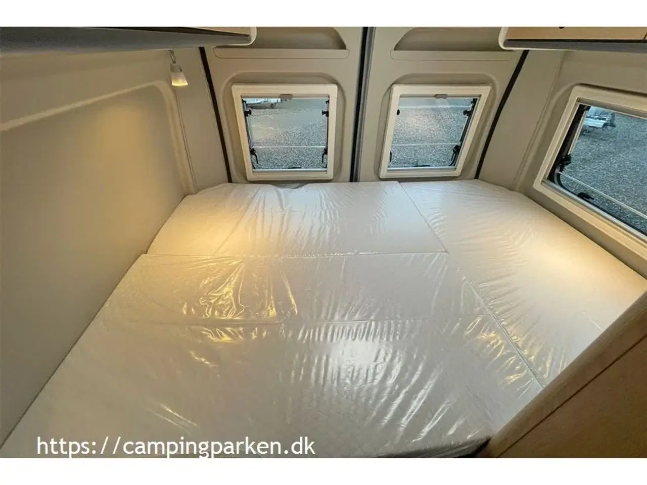 Billede 13 - 2024 - SunLight Cliff 540 Adventure Edition   Sunlights mindste camper van i Adventure Edition med automatgear!