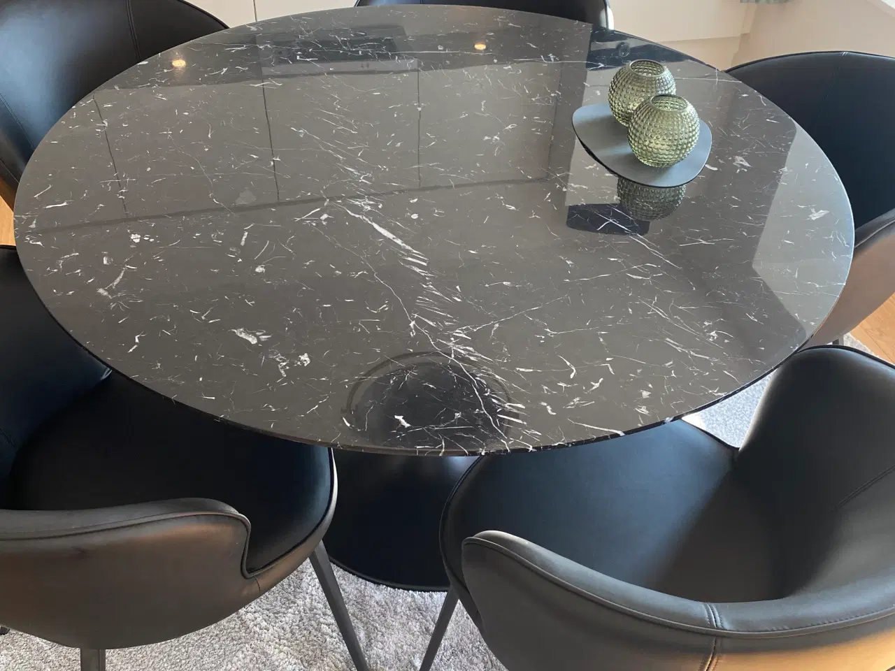 Billede 2 - Spisebord Ø130 i marmor