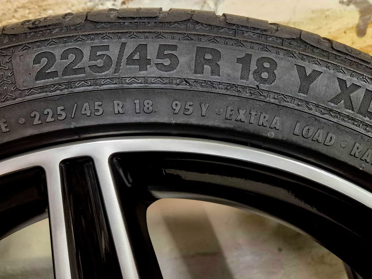 Billede 5 - MERCEDES "AMG" ORIGINAL ALUFÆLGE MED SOMMERDÆK 