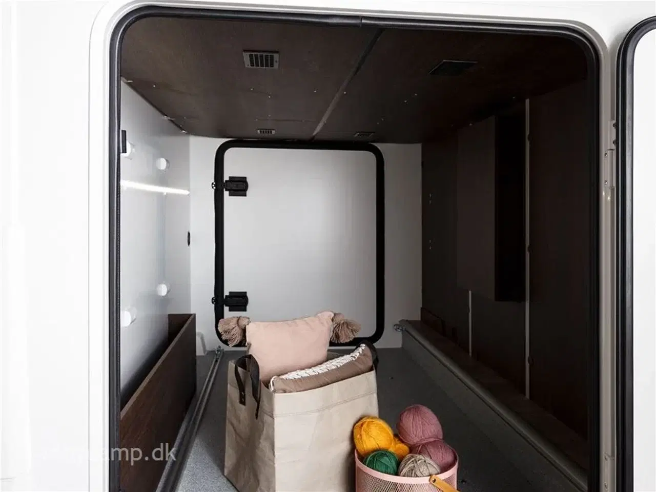 Billede 15 - 2024 - Benimar Tessoro T468 Special Edition   Super lækker familie Camper