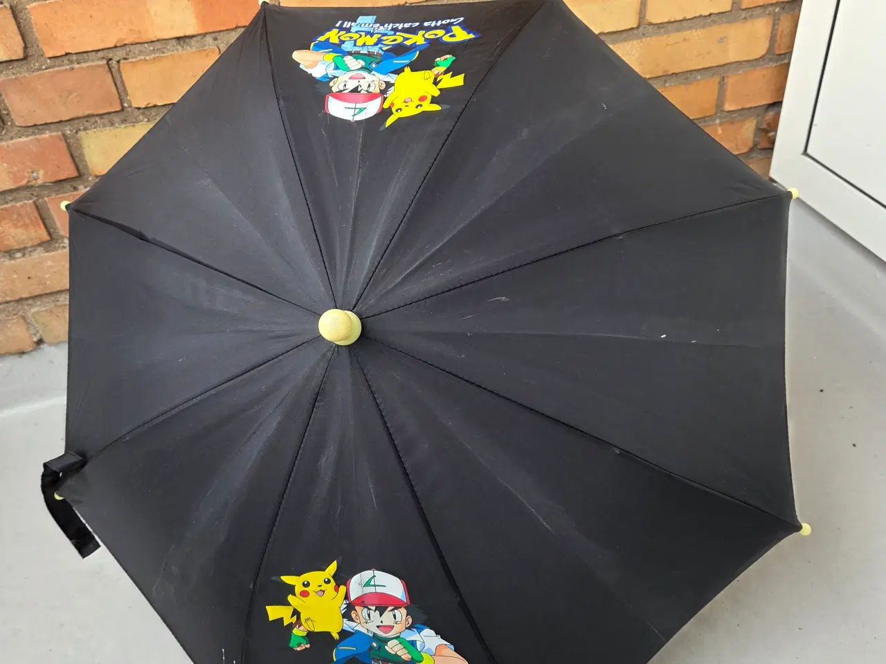 Billede 1 - Pokémon paraply sort med motiv