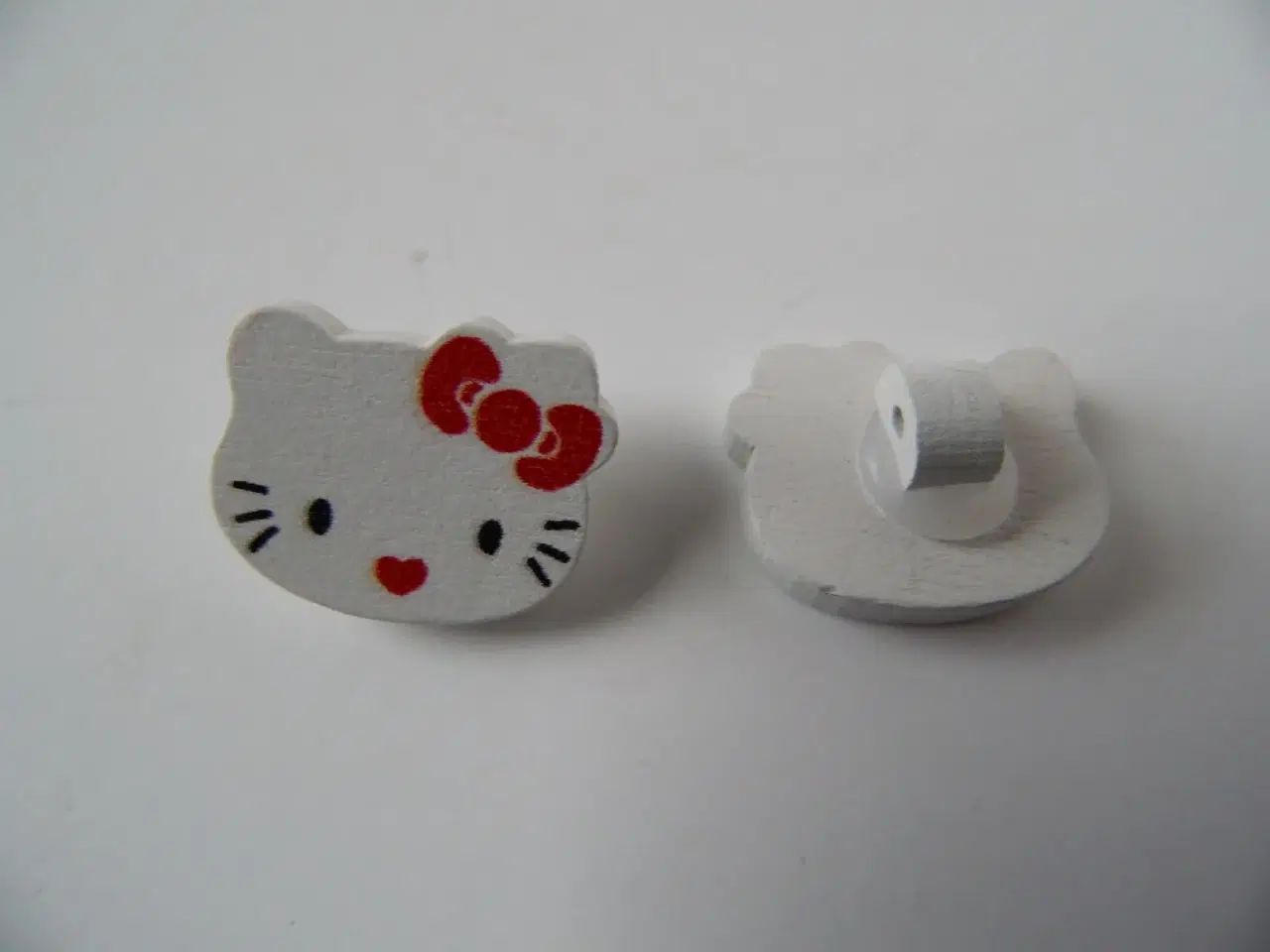 Billede 1 - Hello Kitty knapper