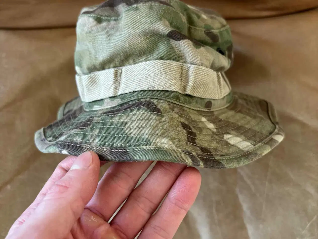 Billede 2 - Hue-felt fra Forsvaret – str. 57 (2022)