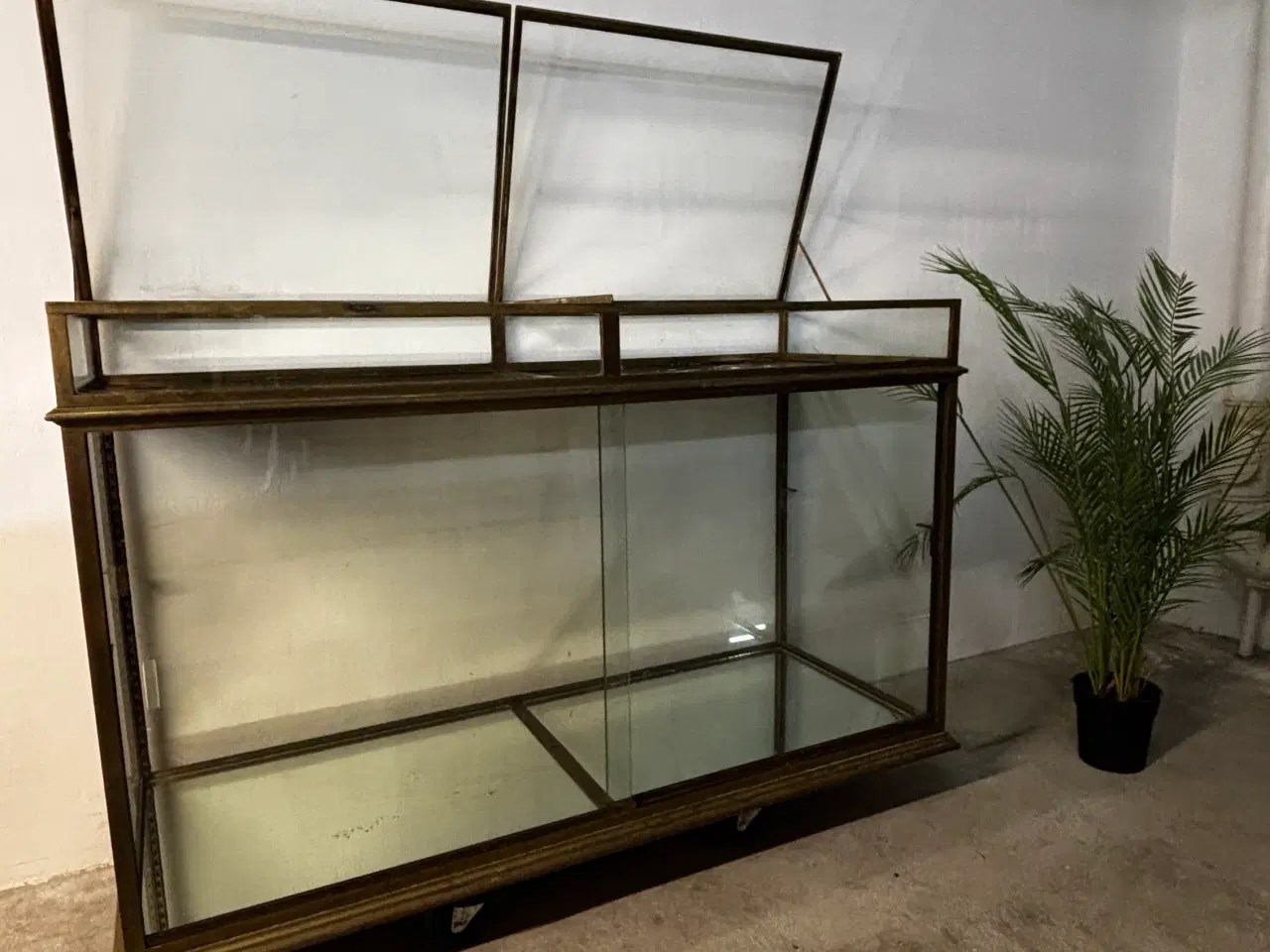 Billede 13 - Eksklusiv fransk vitrine desk i messing