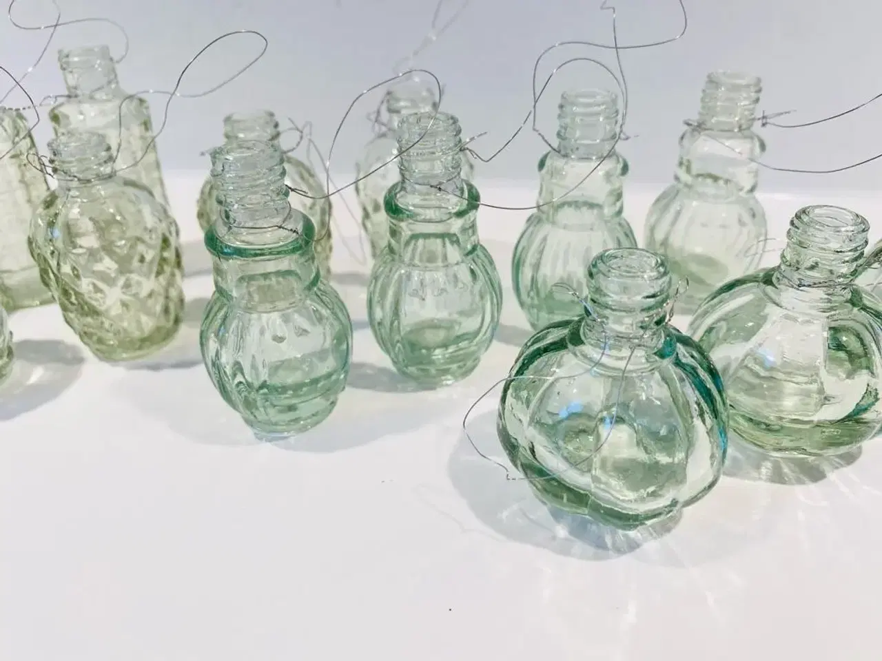 Billede 3 - 16 miniature vaser