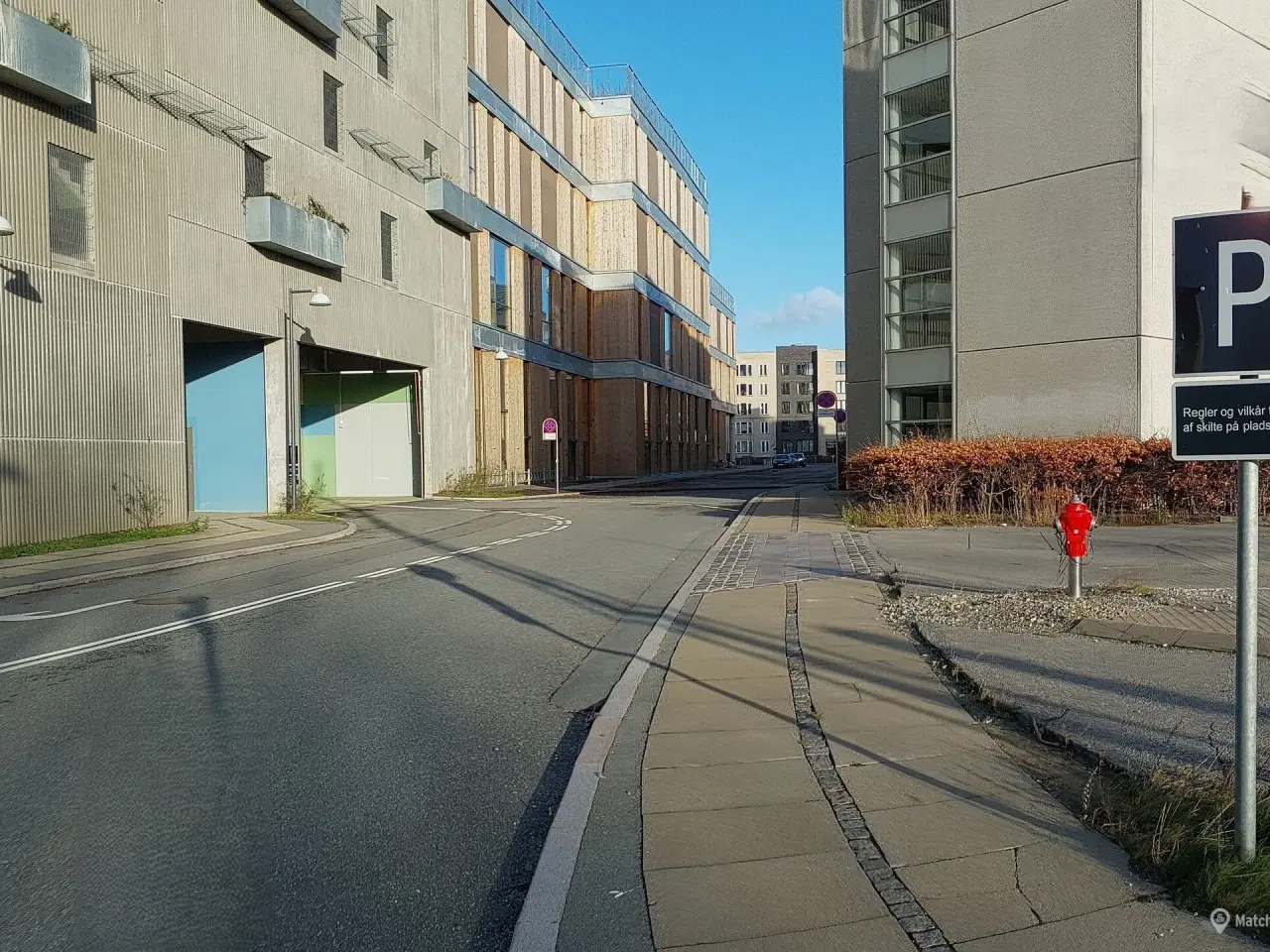 Billede 1 - Parkering til leje på Sjællandsbroen 11 i Storkøbenhavn.