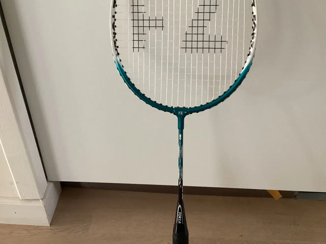 Billede 2 - 1 FORZA børne-  & 1 FORZA junior badmintonketcher