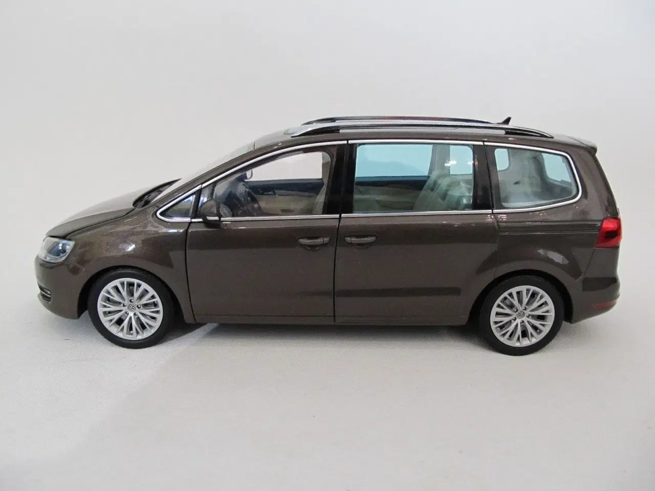 Billede 5 - 2010 VW Sharan TDI 1:18  Limited edition