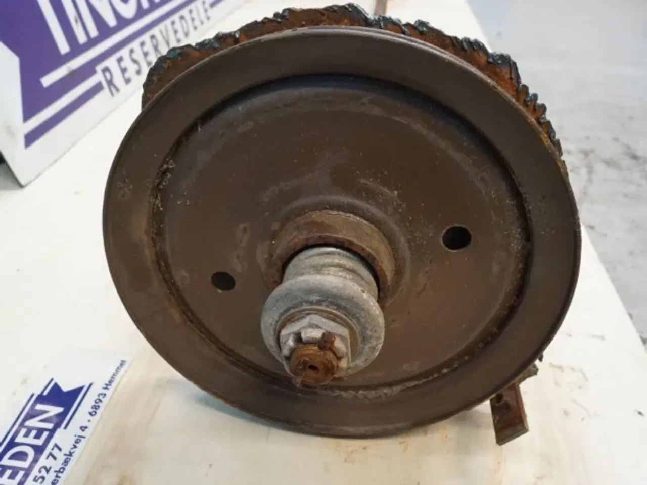 Billede 9 - Dronningborg D4500 Aksel med remskiver