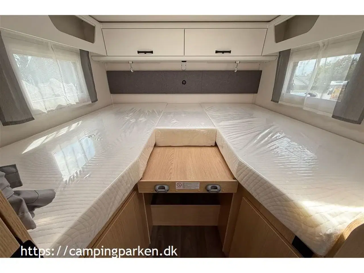 Billede 13 - 2026 - SunLight Sunlights flagskib I68 Adventure med enkeltsenge, automatgear og digital pakke