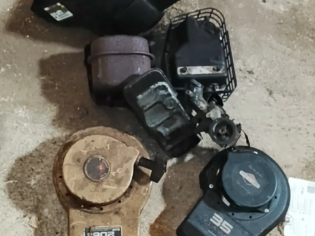 Billede 1 - Forskellige havemaskiner