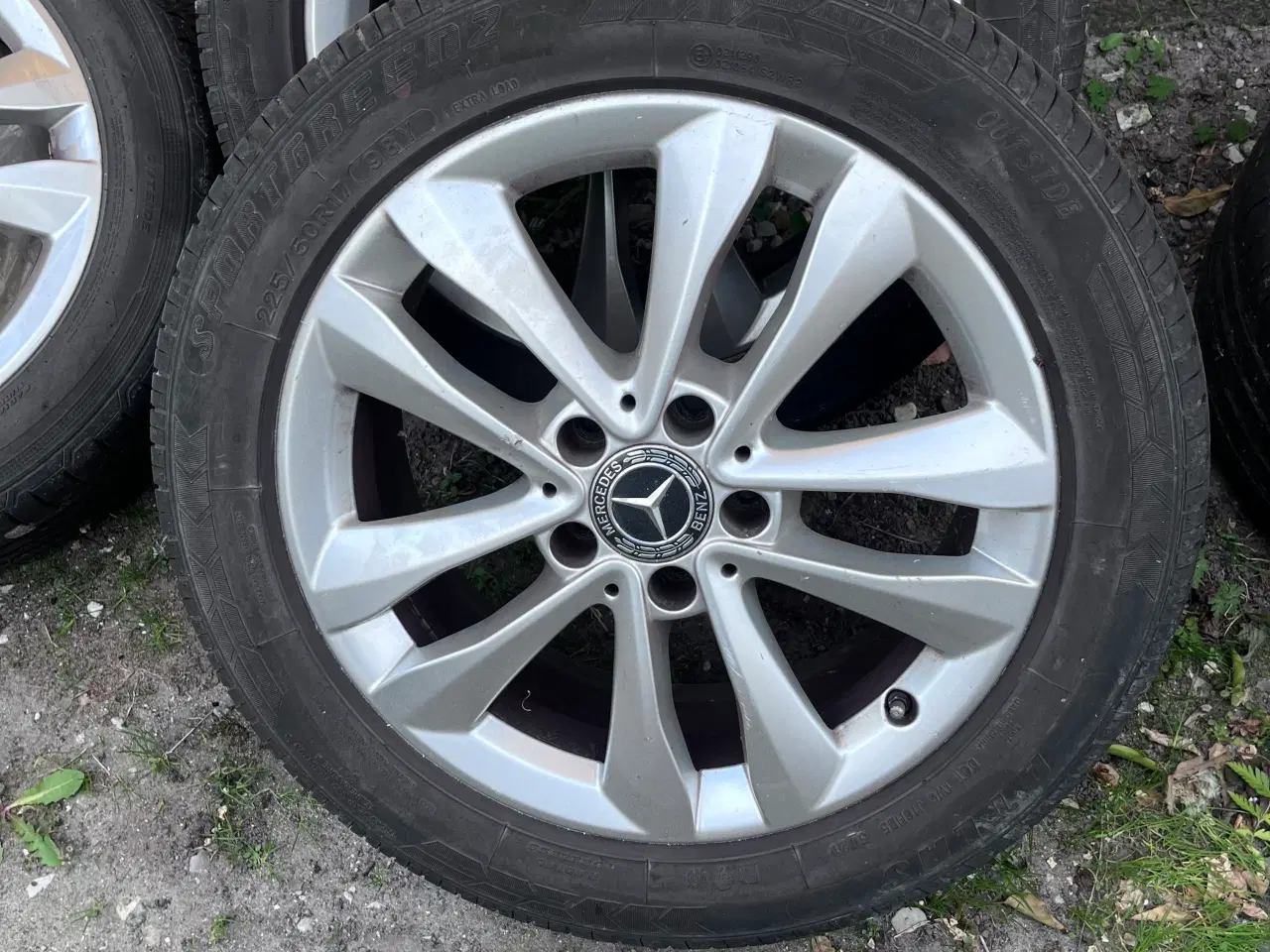 Billede 1 - Mercedes fælge med dæk 