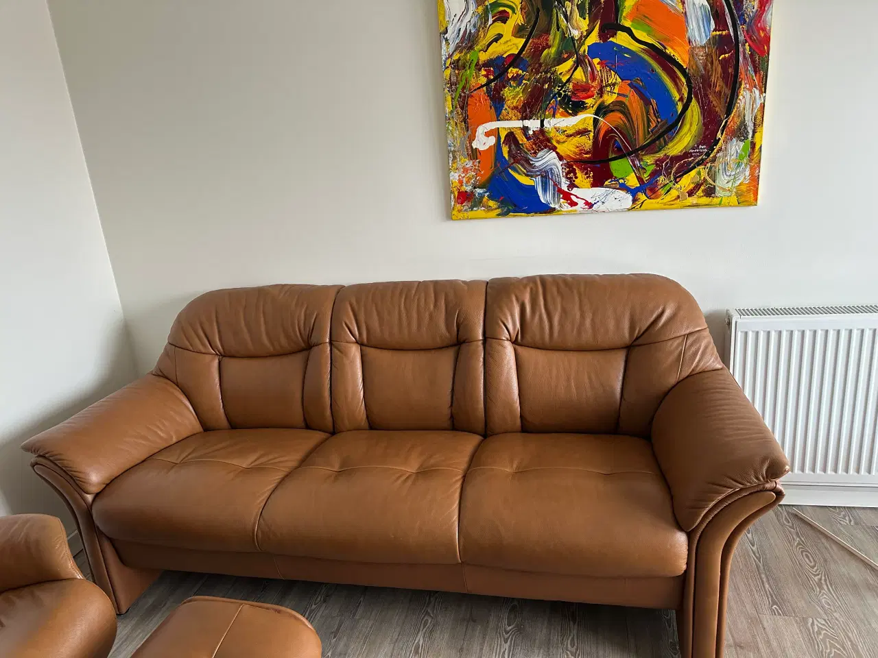 Billede 2 - Brun sofa plus stole