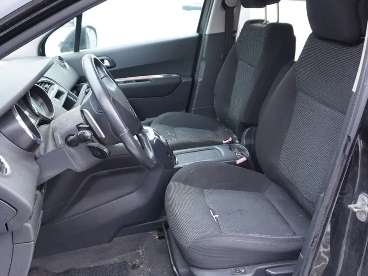 Billede 9 - Varebil PEUGEOT 5008 1.6 HDI 112HK ESG (Momsfri)