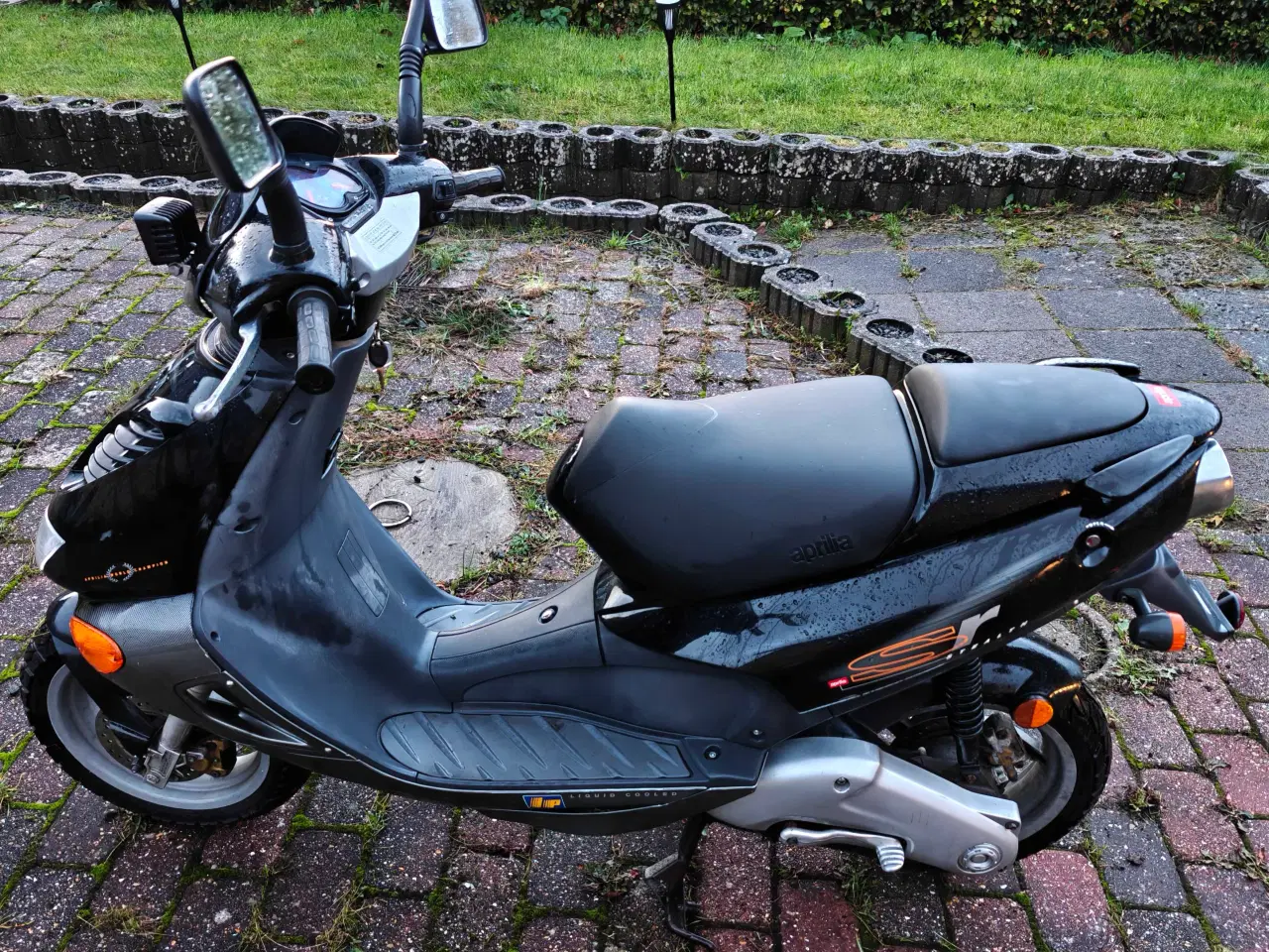 Billede 2 - Aprilia SR 50 ( Stealth ) Vandkølet 