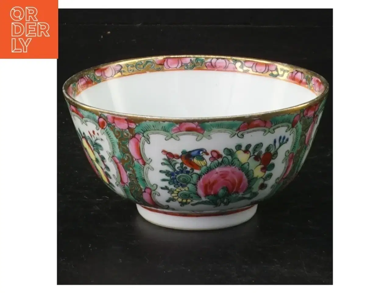 Billede 1 - Porcelænsskål med farverig dekoration (str. Ø 12 cm)