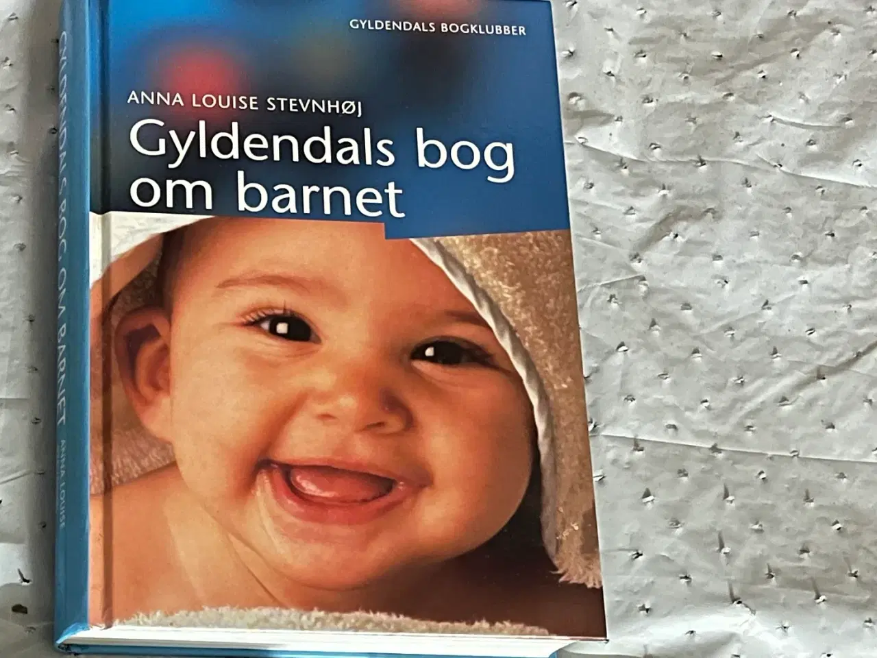 Billede 1 - Gyldendals bog om barnet