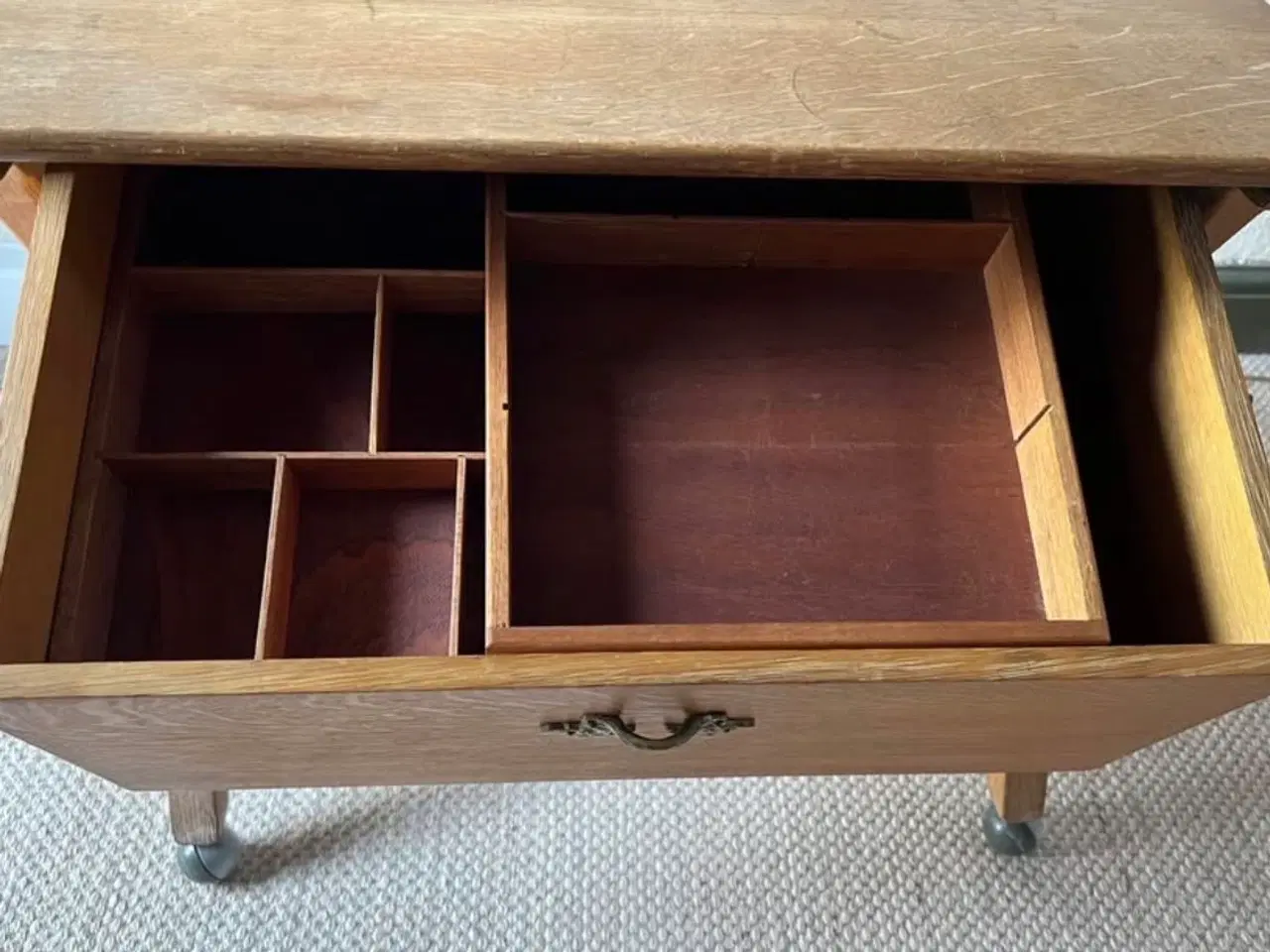 Billede 2 - Sybord gl.