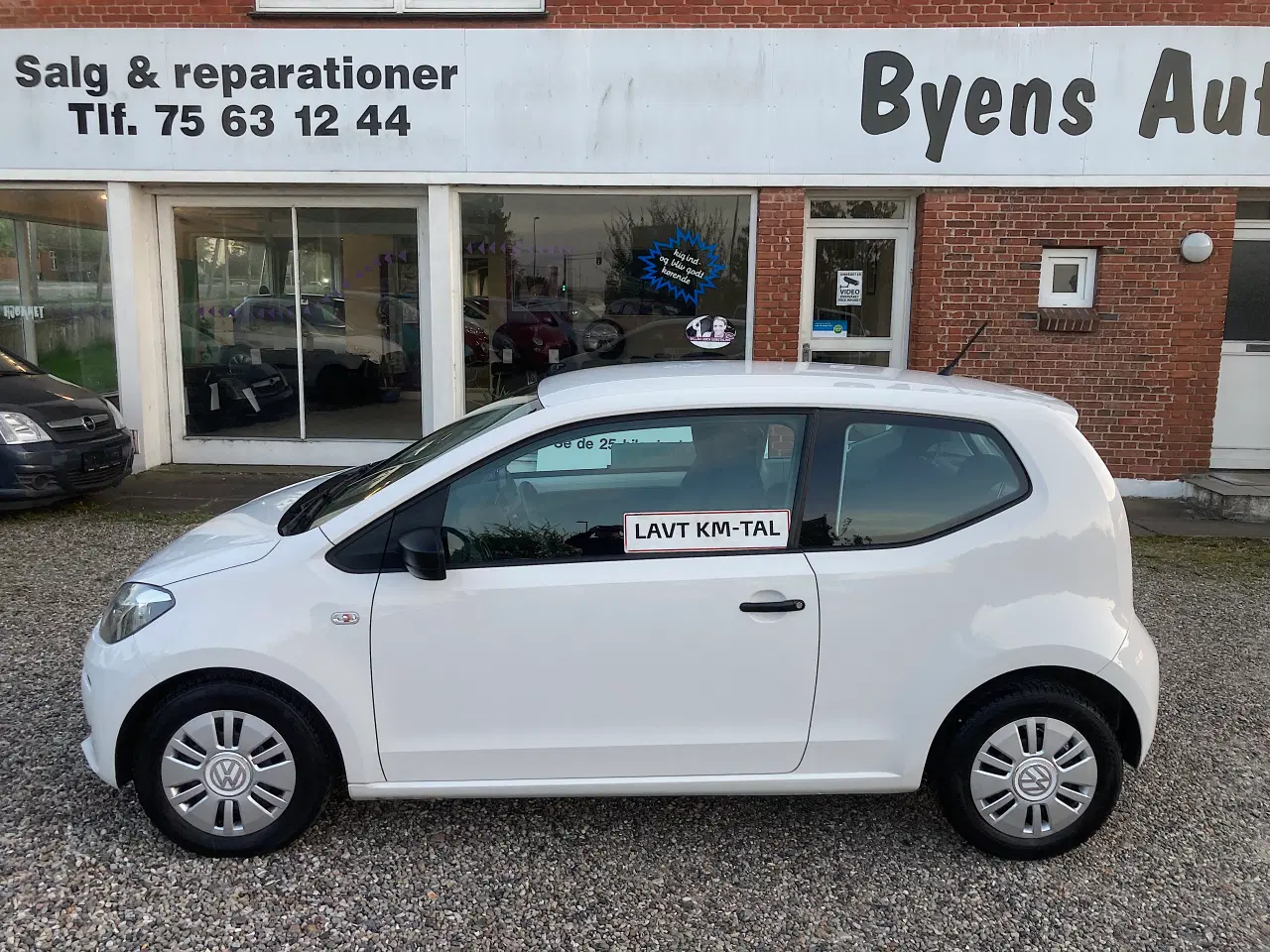 Billede 1 - VW Up Nysyn Lav km meget pæn