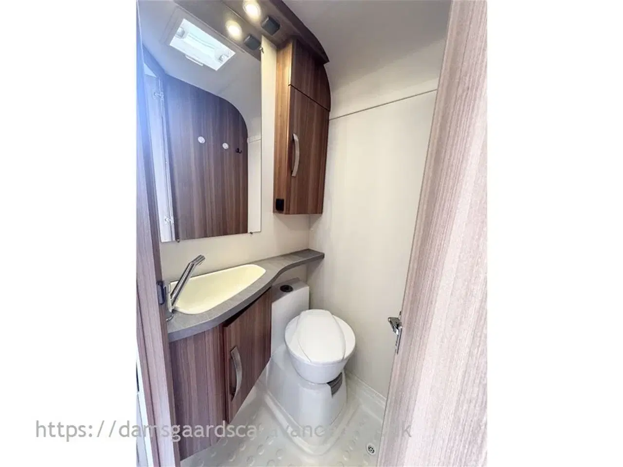 Billede 19 - 2018 - Weinsberg CaraOne 390 QD   Dobbeltseng-Gulvtemp.-Mover-Telt