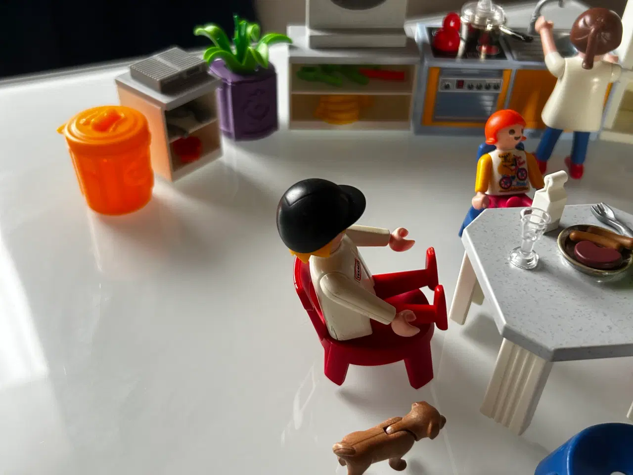 Billede 2 - Playmobil køkken med figurer