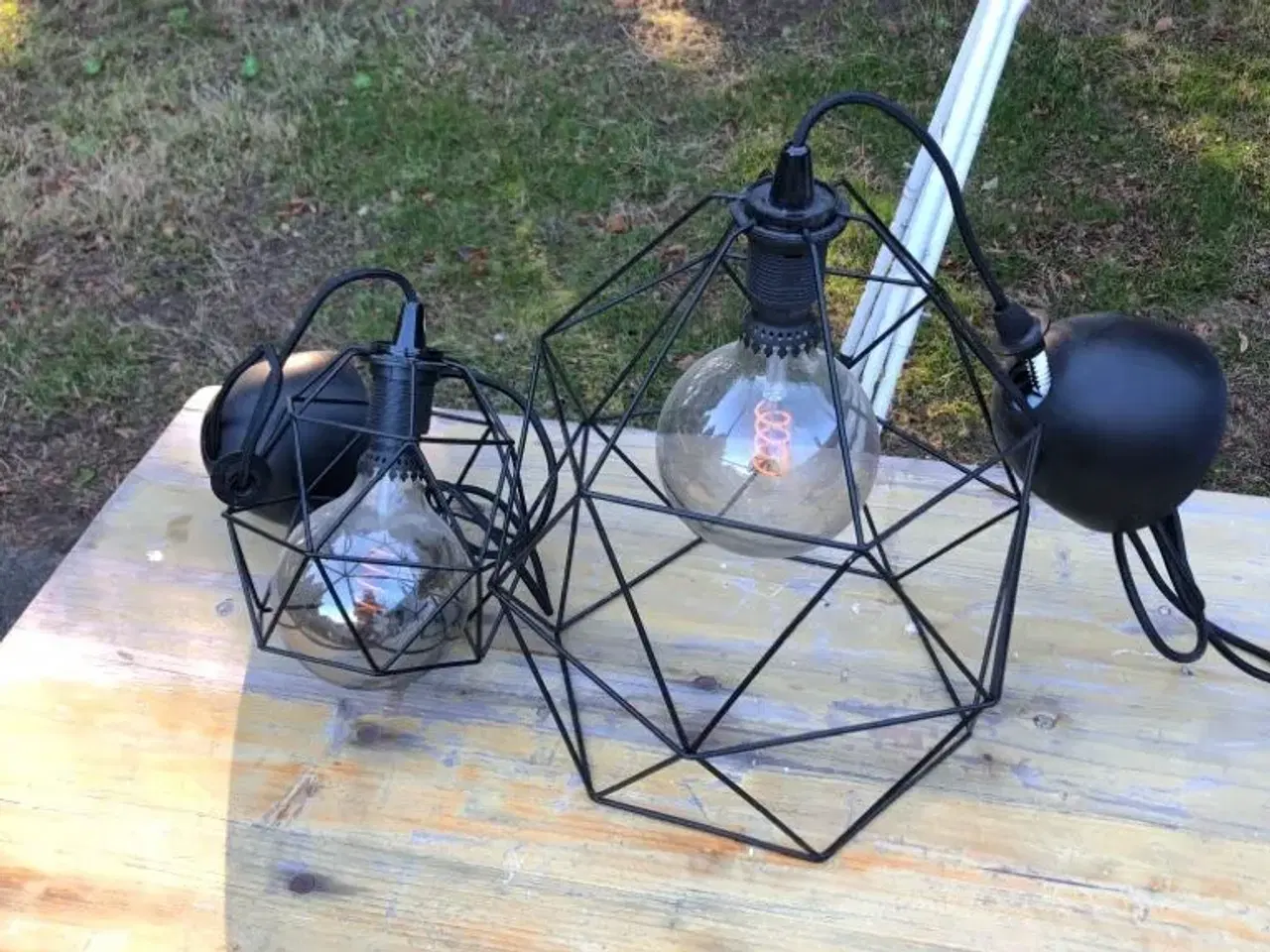Billede 1 - Begge lamper sælges